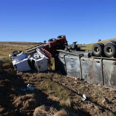 Lawyer Explain How Truck Wrecks Differ From Car Crashes